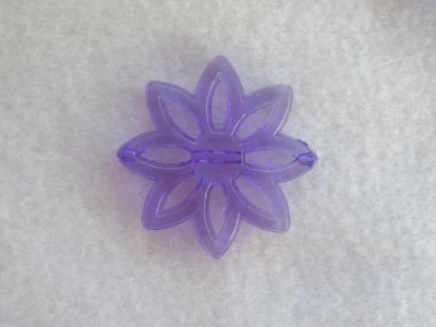 Plastová kytka, pr. 31 mm, sytě fialová