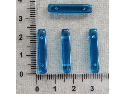 Modré dvoudírkové 5x24 petrolejová sklo 0,8 mm 24 mm 4 x 4 mm