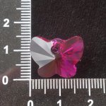 Přívěsek motýl Swarovski 18 mm, fuchsie