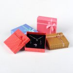 Krabička 9x9 cm, více barev
