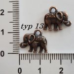 Sloni z kovu, více druhů